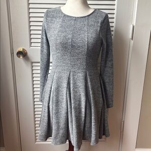 ANTHROPOLOGIE Dolan Left Coast Collection Lined Piper Gray Sweater Dress Sz SM